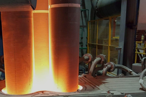 U rolu cruciale di l'elettrodi di grafite: POWERING FURNActe di l'arcinu elettricu (eaf) di steelmaking cun alta forza meccanica